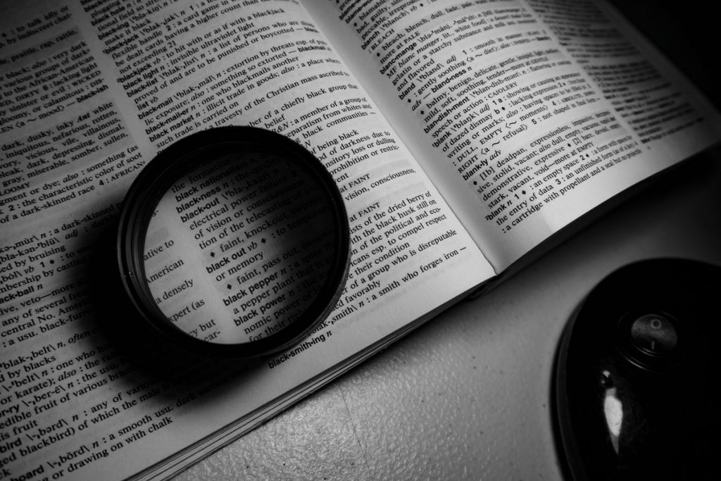 Pourquoi le contexte change tout : les pièges du mot « société »